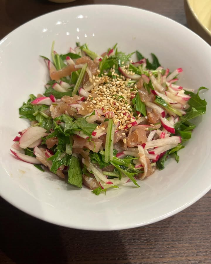 生ハムと大葉と二十日大根の和え物❗️